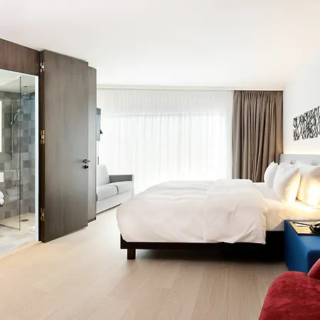 Radisson Blu Hotel, 酒店